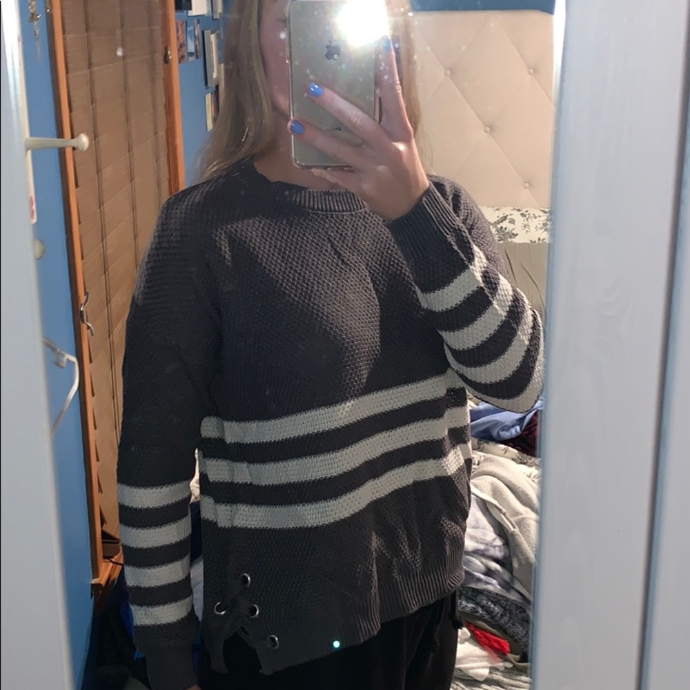 Gray sweater
